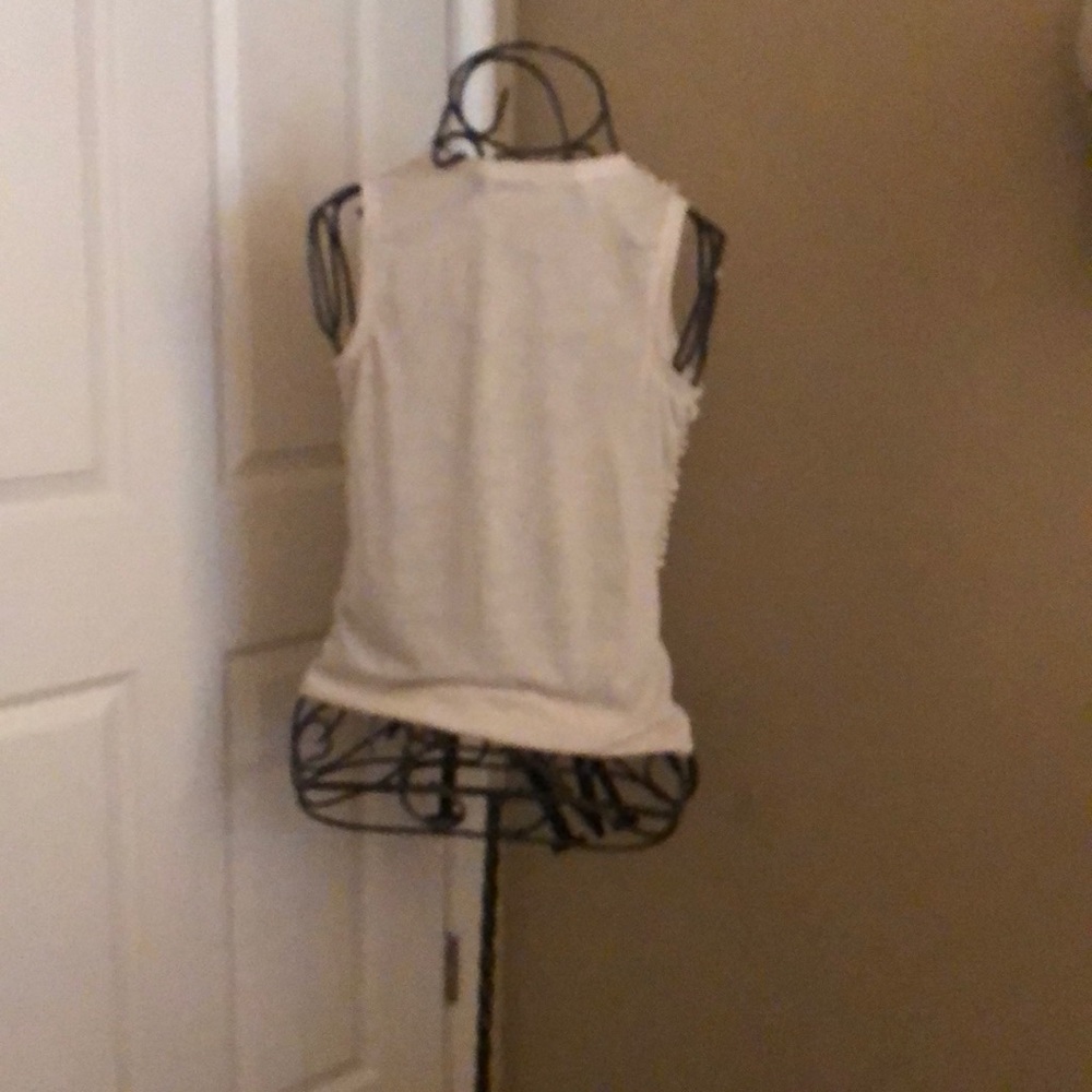 Tank - Picture 2 of 2